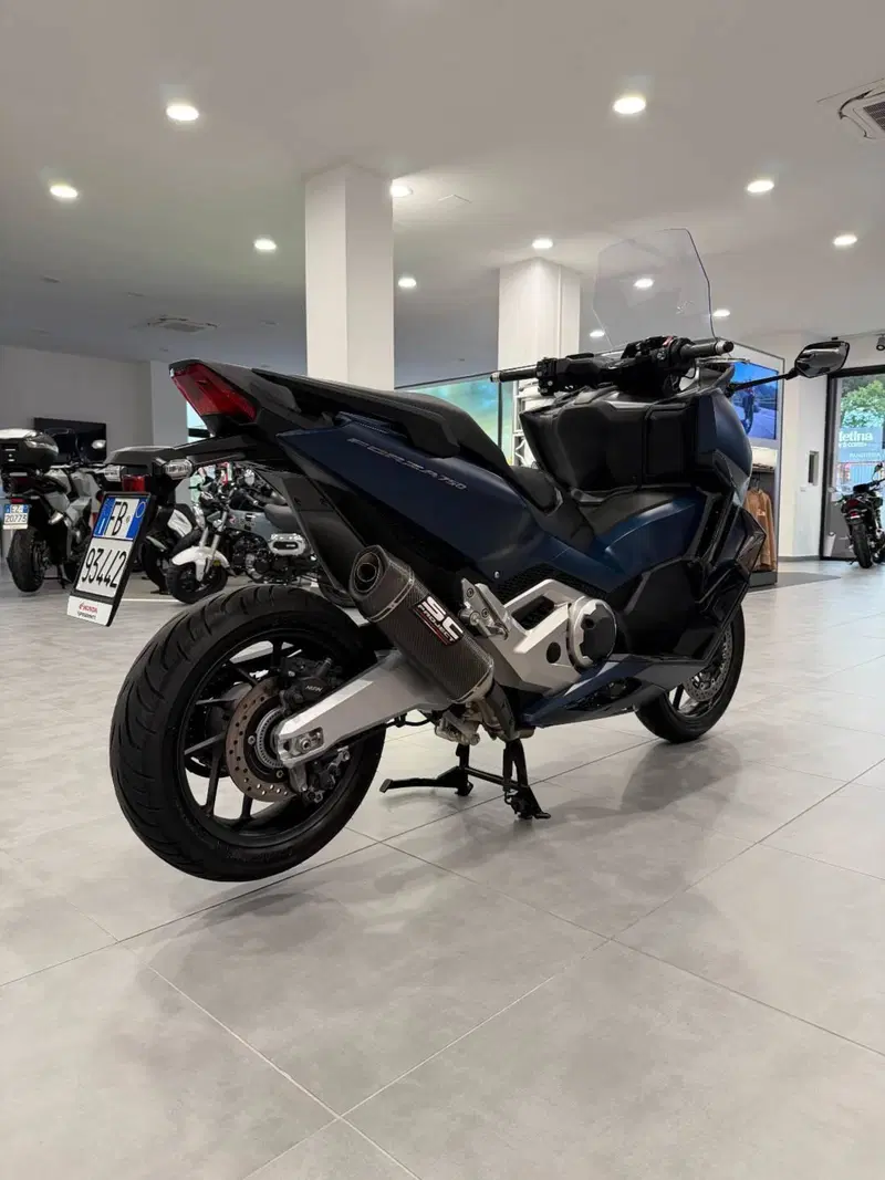 Honda Forza 750 DCT (2021 - 24) (7)