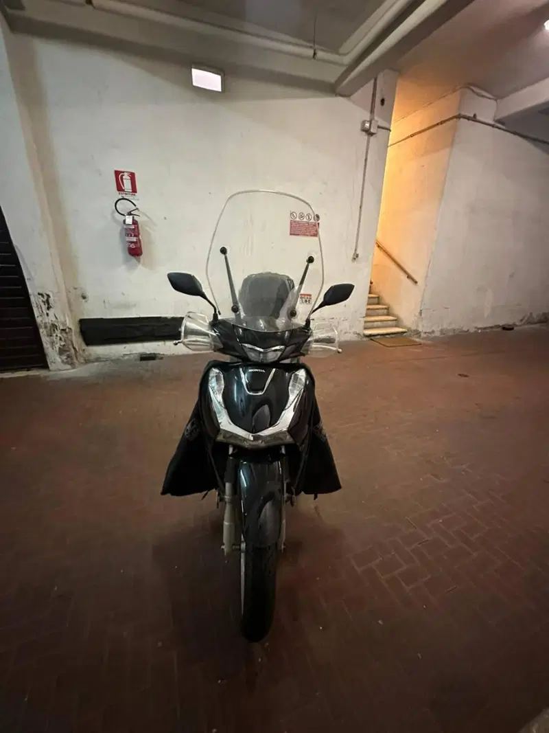 Honda SH 150i (2020 - 23) (2)