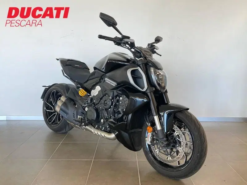 Ducati Diavel V4 (2023 - 26) (2)