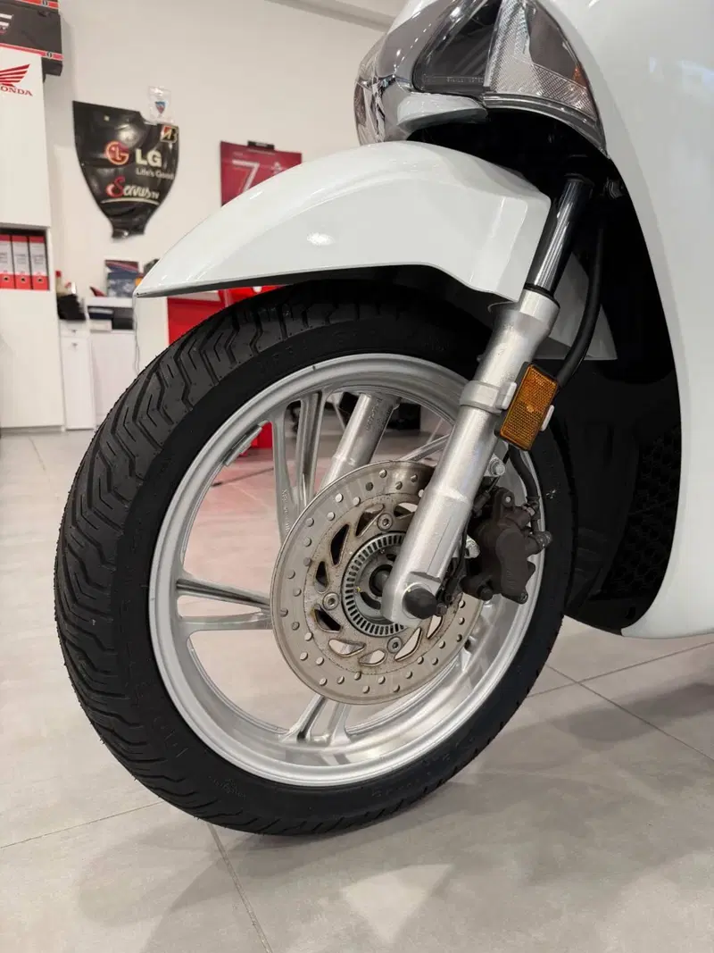 Honda SH 150i (2017 - 19) (11)