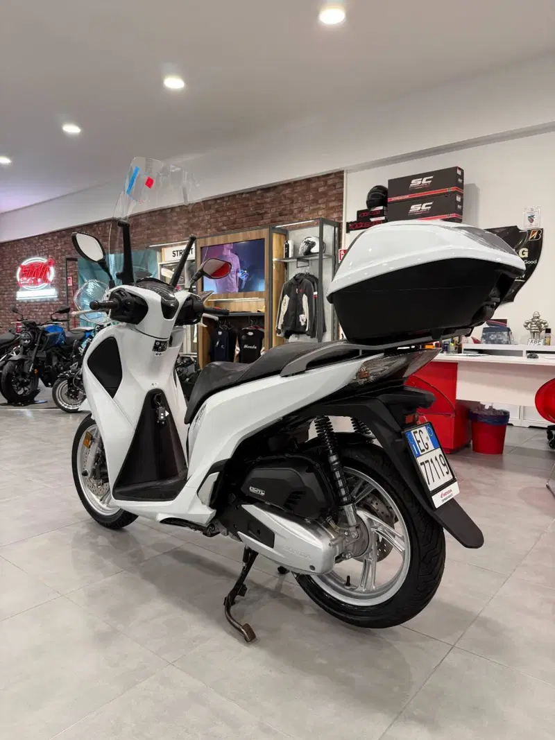 Honda SH 150i (2017 - 19) (4)
