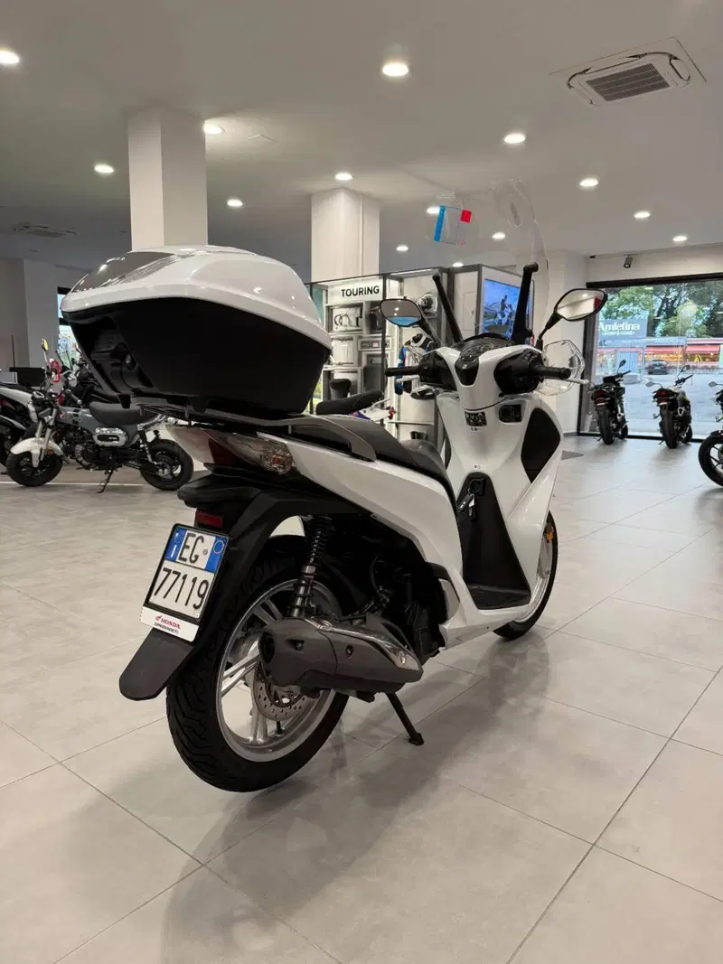 Honda SH 150i (2017 - 19) (8)