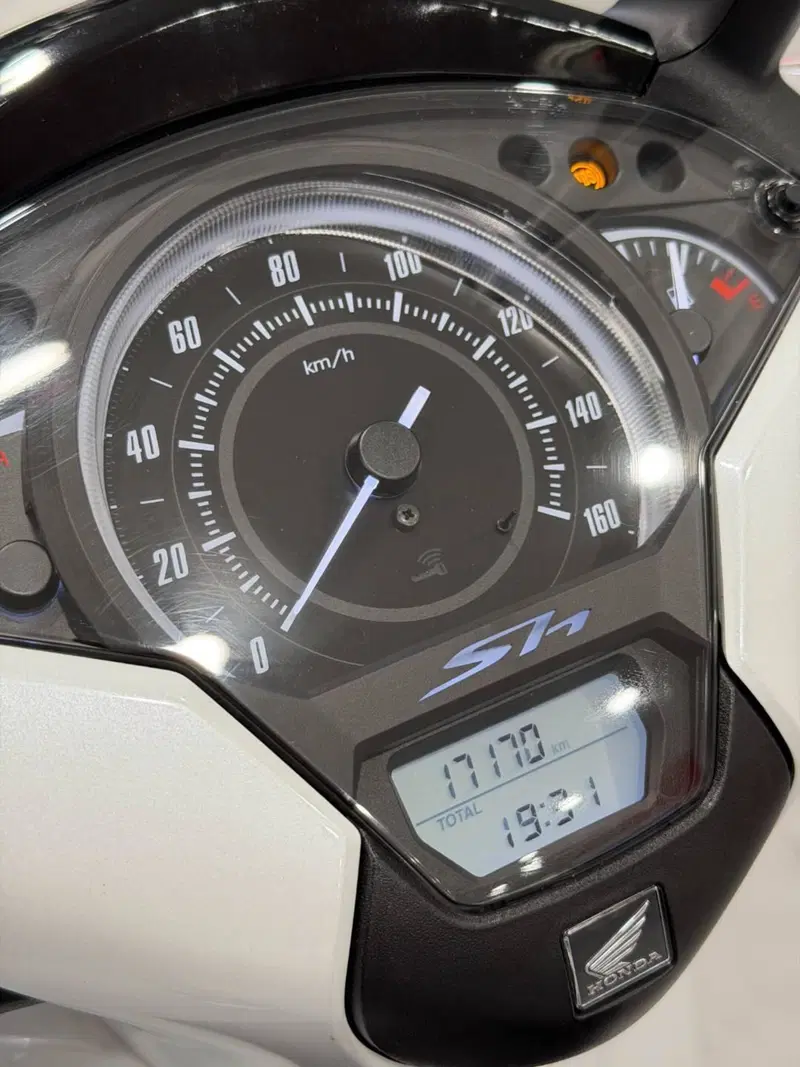 Honda SH 150i (2017 - 19) (14)