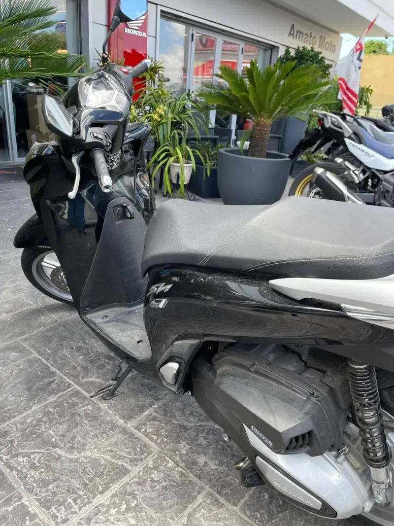 Honda SH 350 (2021 - 24) (7)