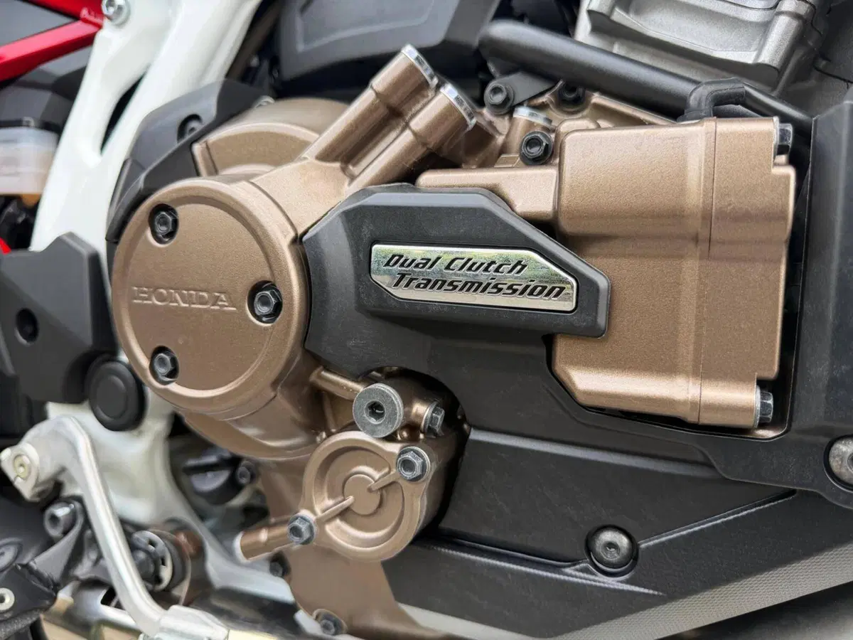 Honda Africa Twin CRF 1100L DCT (2022 - 23) (4)