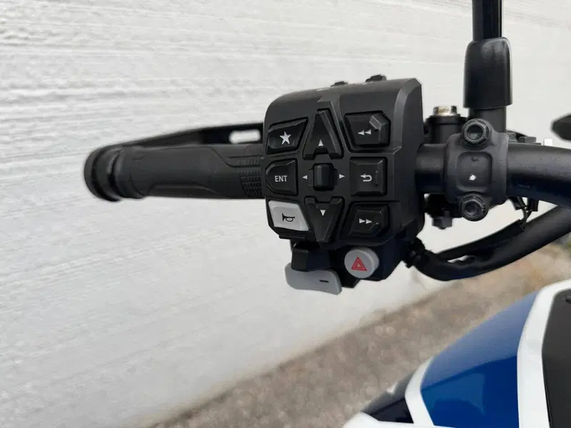 Honda Africa Twin CRF 1100L DCT (2022 - 23) (9)
