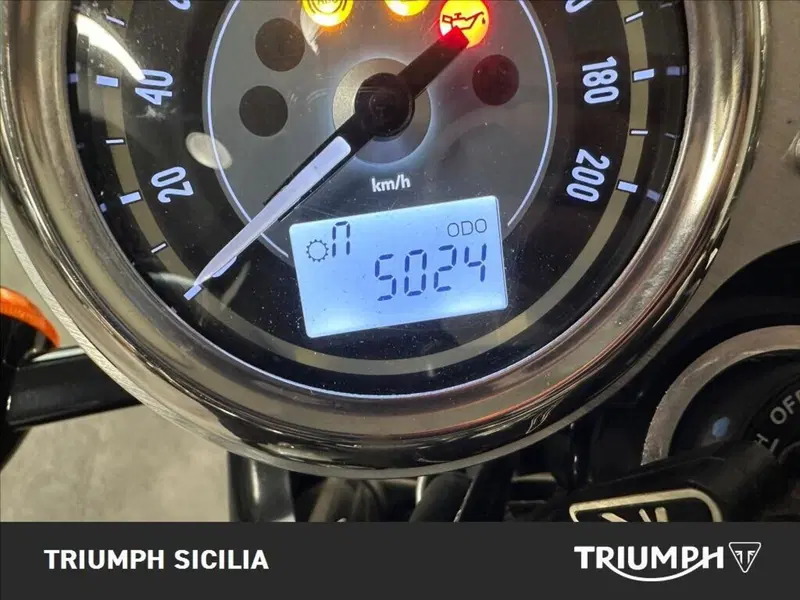 Triumph Bonneville T100 (2021 - 25) (10)