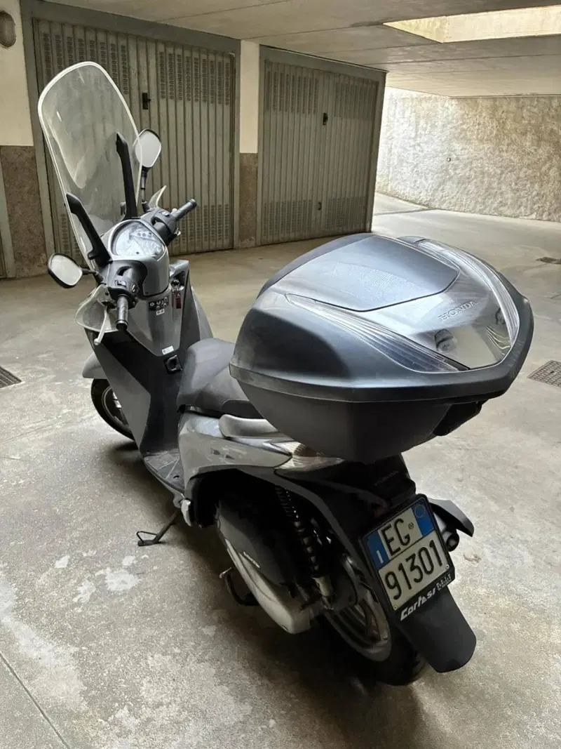 Honda SH 150i ABS (2013 - 16) (2)