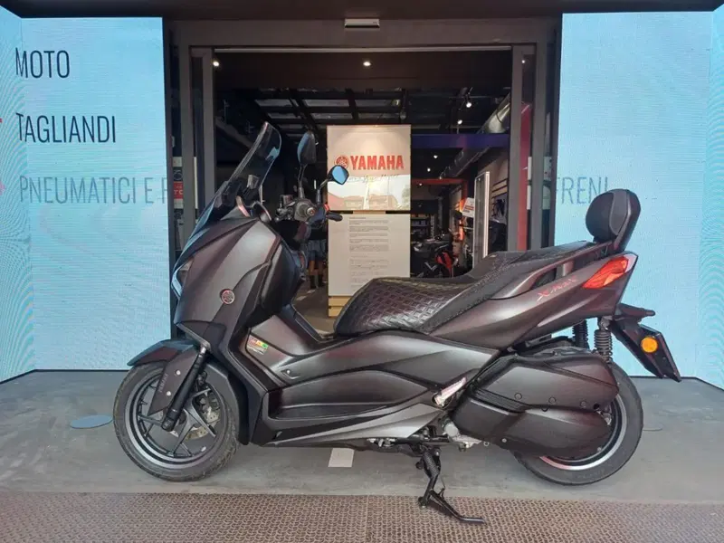 Yamaha X-Max 300 (2021 - 24) (2)