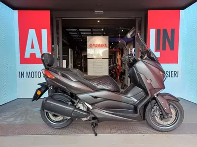Yamaha X-Max 300 (2021 - 24) usata