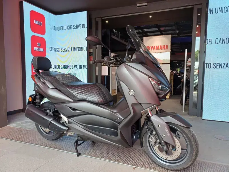 Yamaha X-Max 300 (2021 - 24) (3)