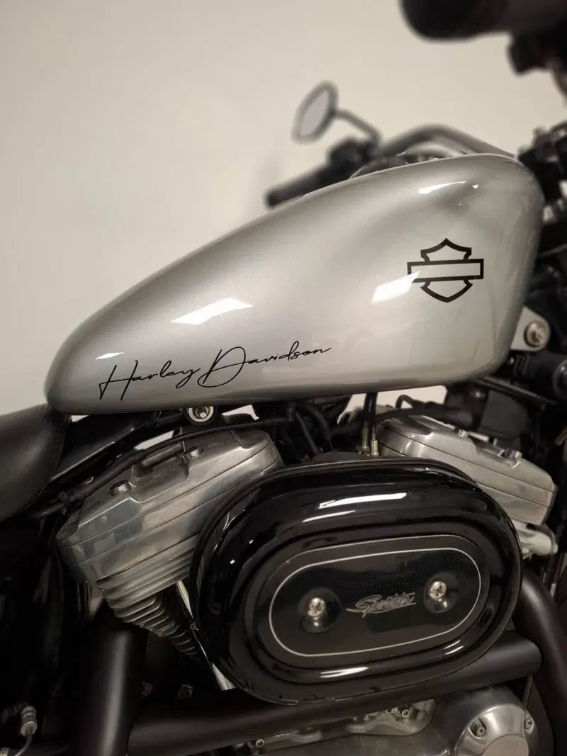 Harley-Davidson 883 Standard (1994 - 00) - XLH