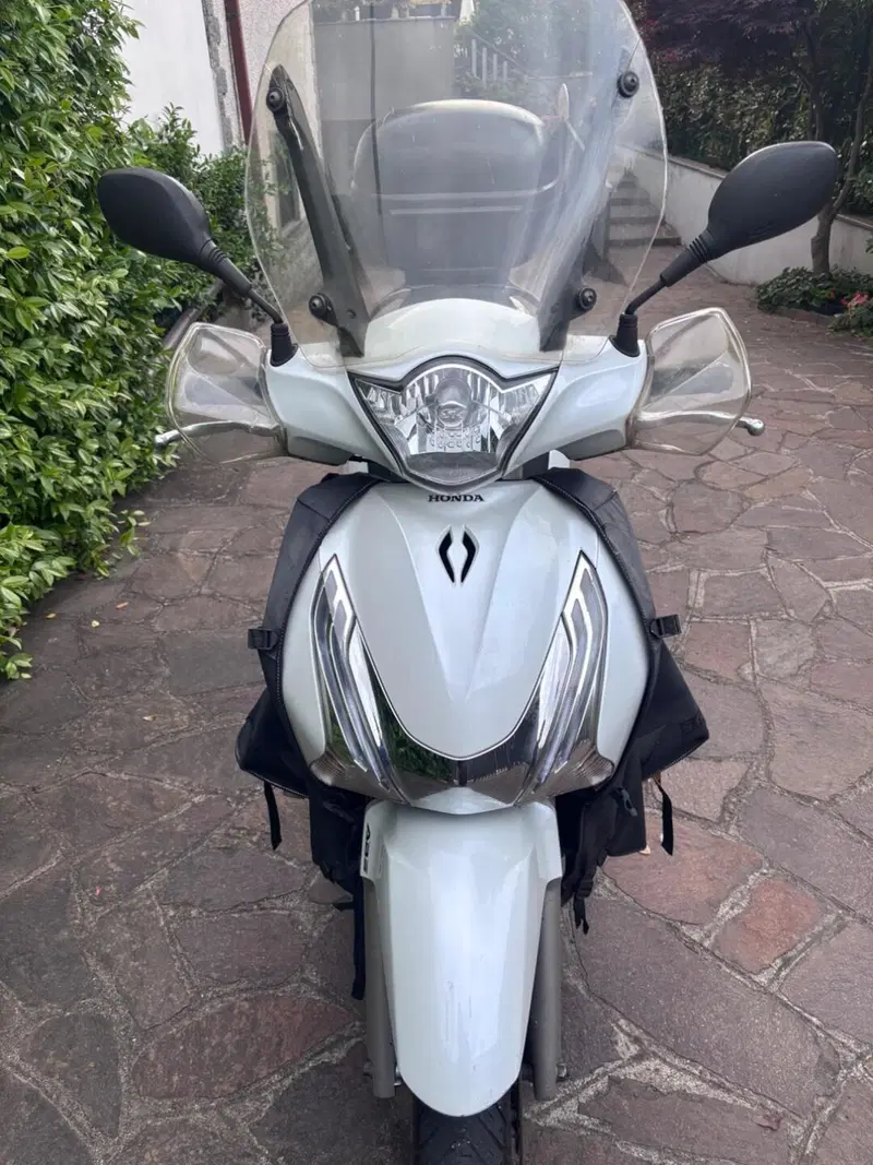 Honda SH 150i ABS (2013 - 16) (2)