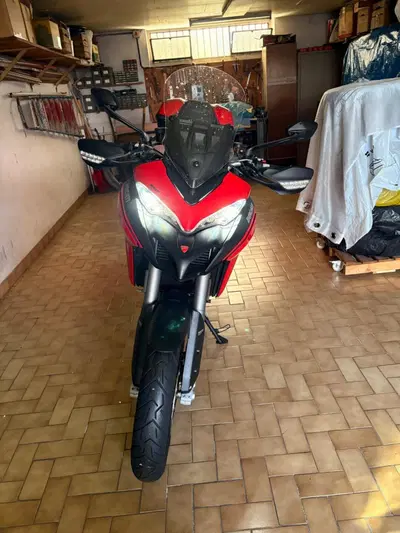 Ducati Multistrada V2 S (2022 - 24) usata