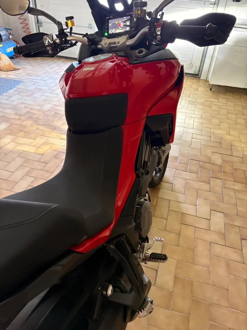 Ducati Multistrada V2 S (2022 - 24) (4)