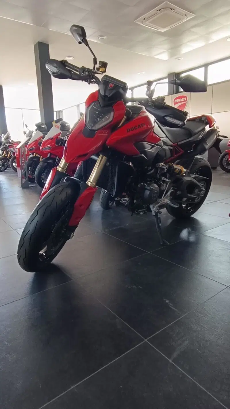 Ducati Hypermotard V2 (2026) (2)