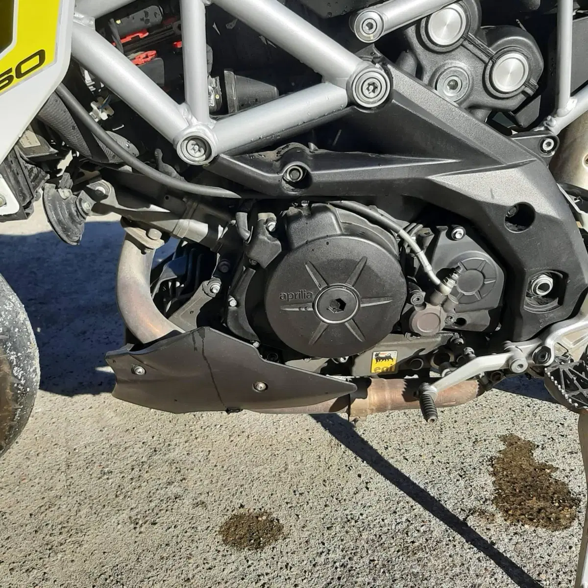 Aprilia Dorsoduro 750 ABS (2009 - 17) (11)
