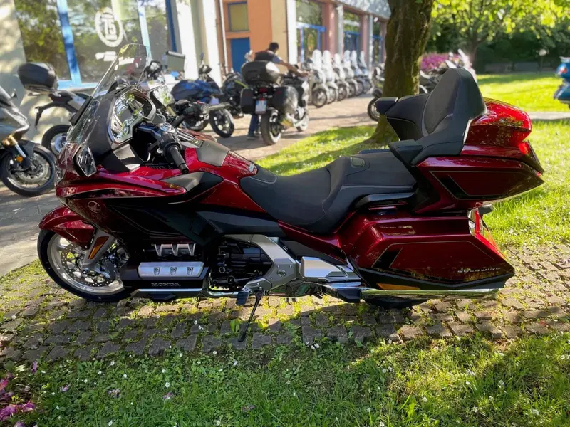 Honda GL 1800 Gold Wing Tour (2025 - 26) (7)