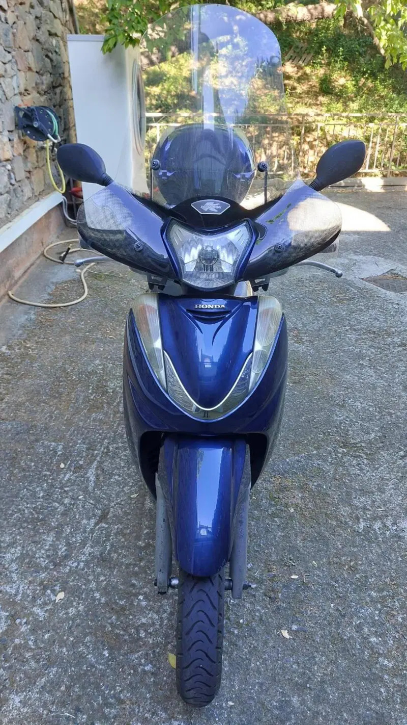 Honda SH 300 i (2006 - 10) (2)