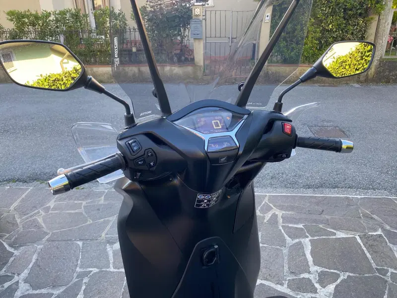 Honda SH 350 Sport (2021 - 24) (9)