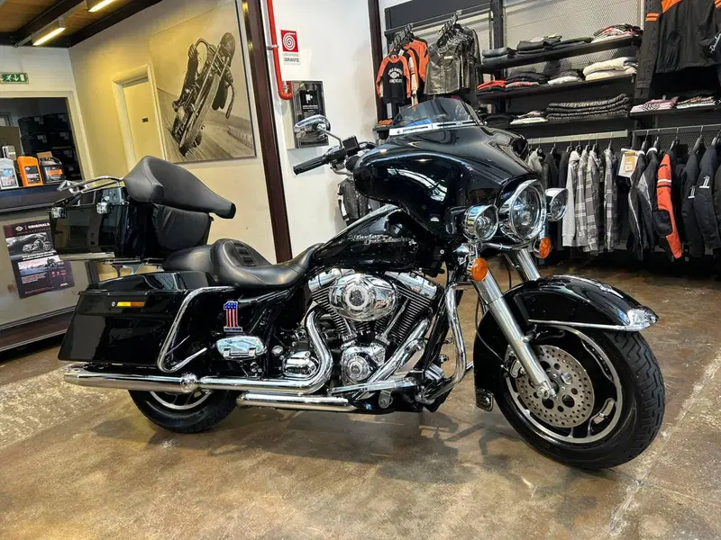 Harley-Davidson 1450 Street Glide (2006 - 07) - FLHX (15)
