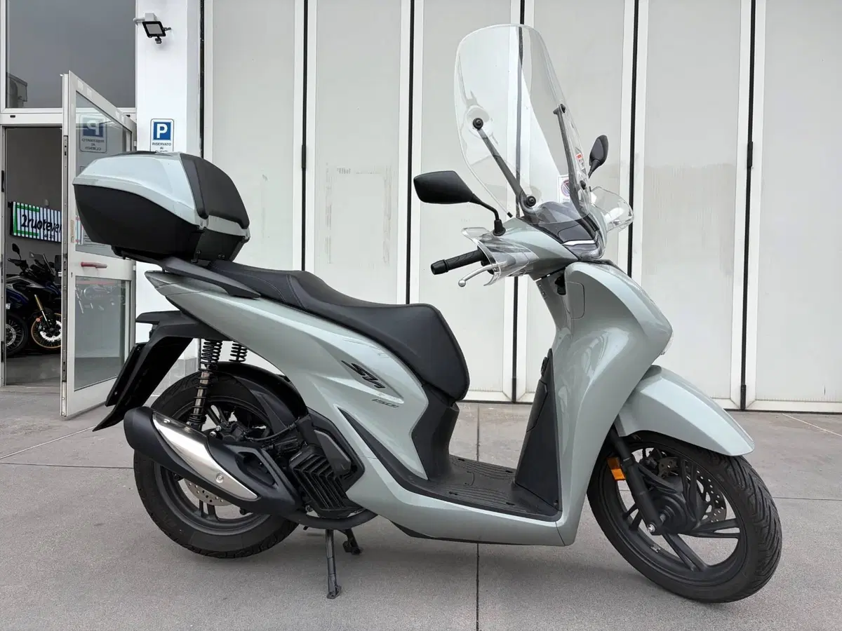 Honda SH 150i Sport (2024 - 25) (3)