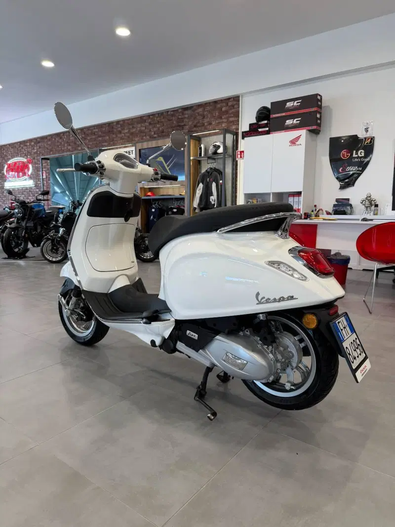 Vespa Primavera 125 (2024 - 25) (4)