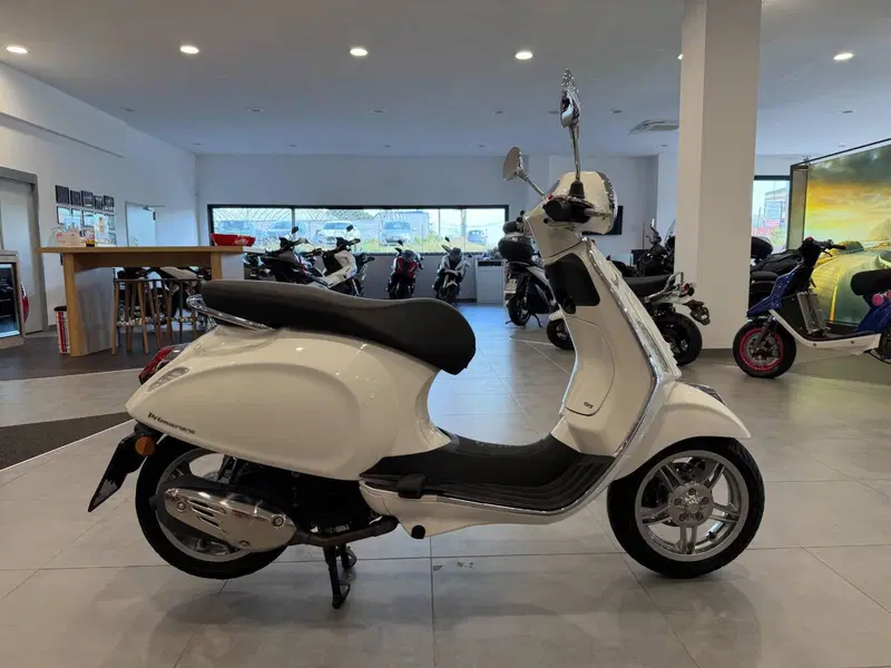 Vespa Primavera 125 (2024 - 25) (7)