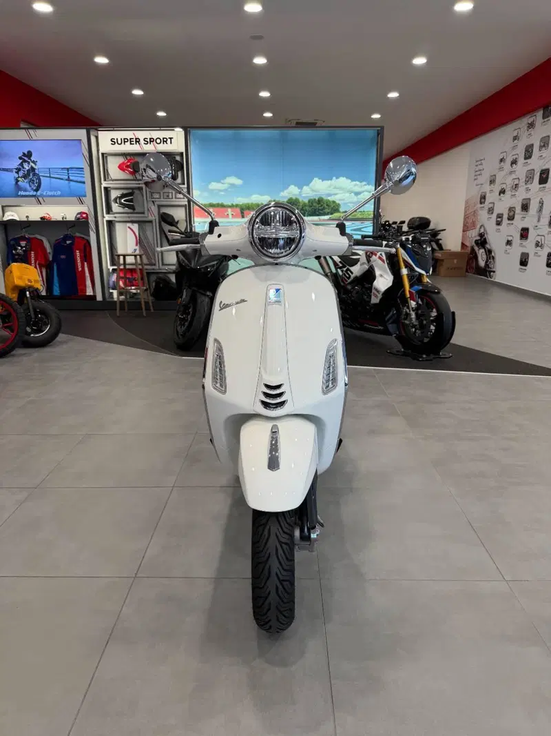 Vespa Primavera 125 (2024 - 25) (5)