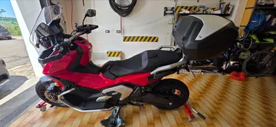 Honda X-ADV 750 DCT (2021 - 24) usata