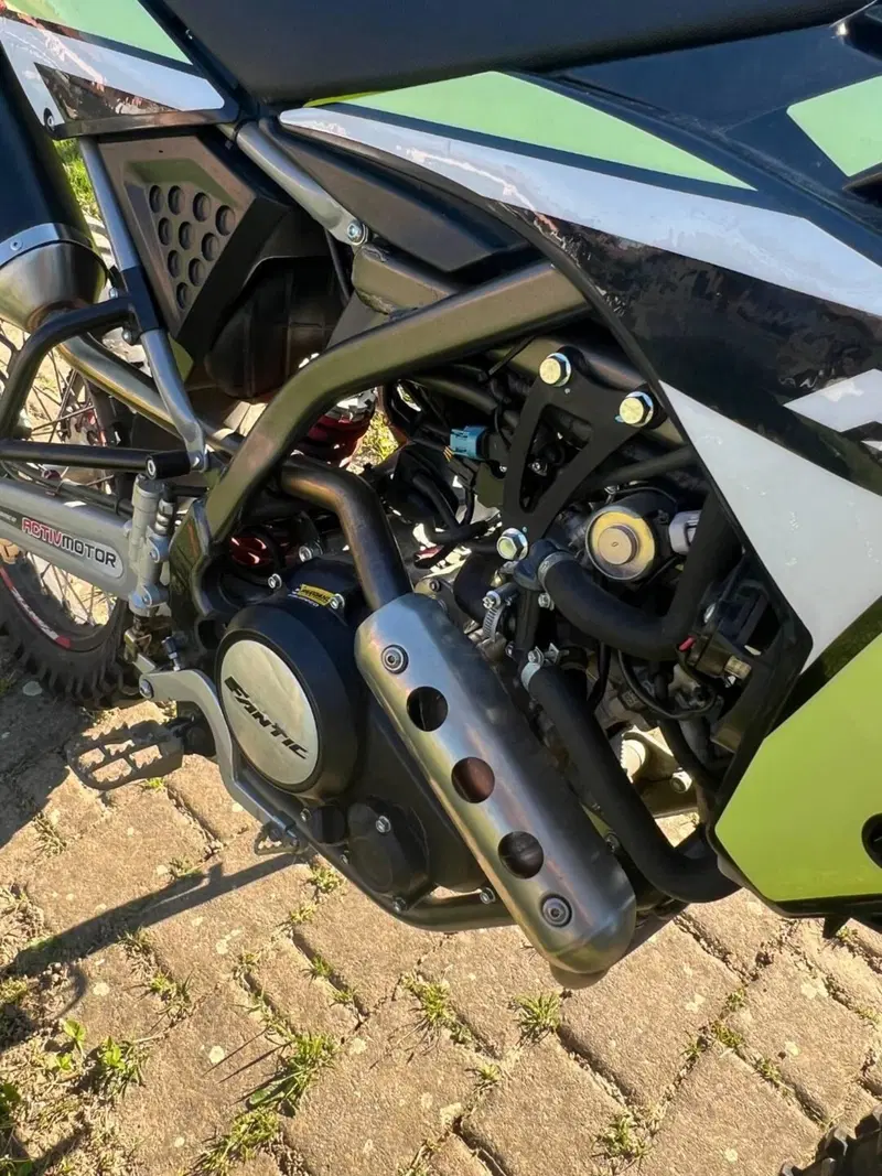 Fantic Motor XEF 125 Performance 4T (2022) (6)