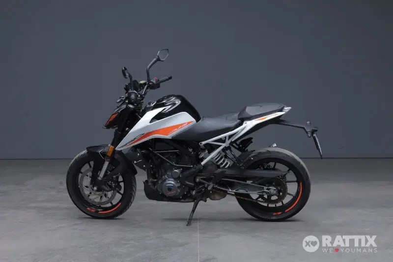 KTM 390 Duke (2021 - 23) (3)