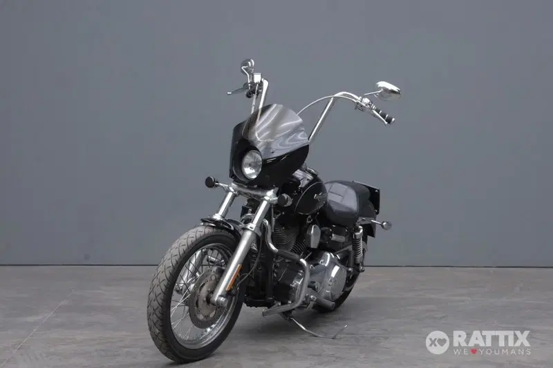 Harley-Davidson 1584 Super Glide Custom (2008 - 13) - FXDC (2)