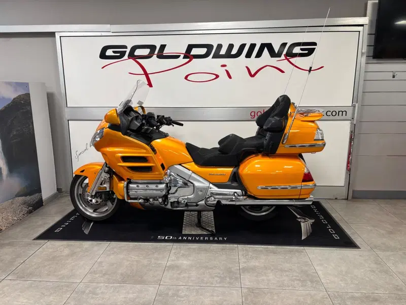 Honda GL 1800 Gold Wing (2006) (2)