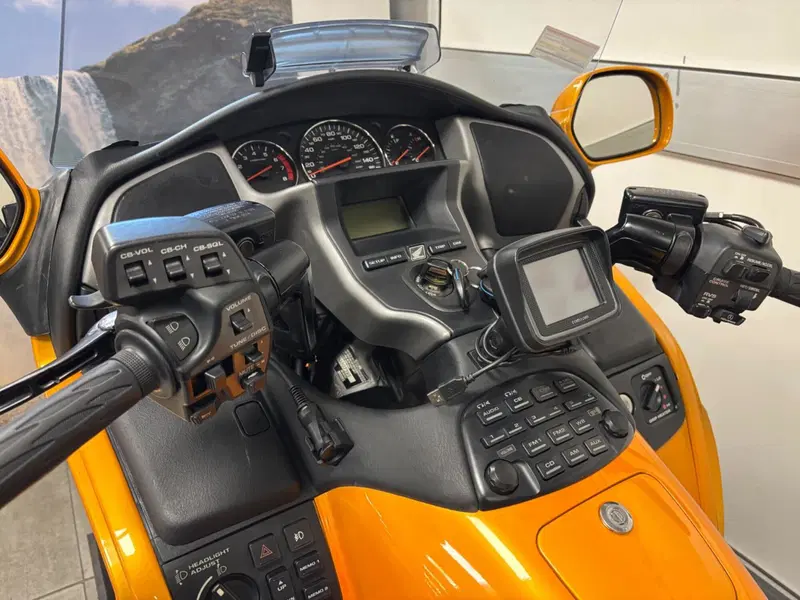Honda GL 1800 Gold Wing (2006) (9)