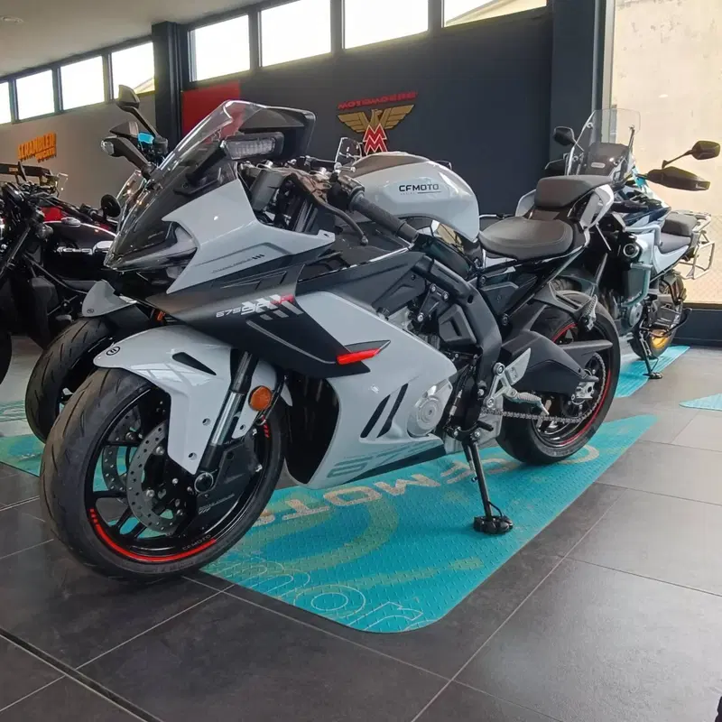 CFMOTO 675SR-R (2025 - 26)