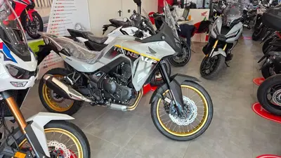 Honda Transalp XL750 (2025) nuova