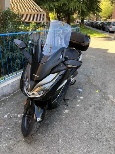 Honda Forza 350 Deluxe (2022 - 24) usata