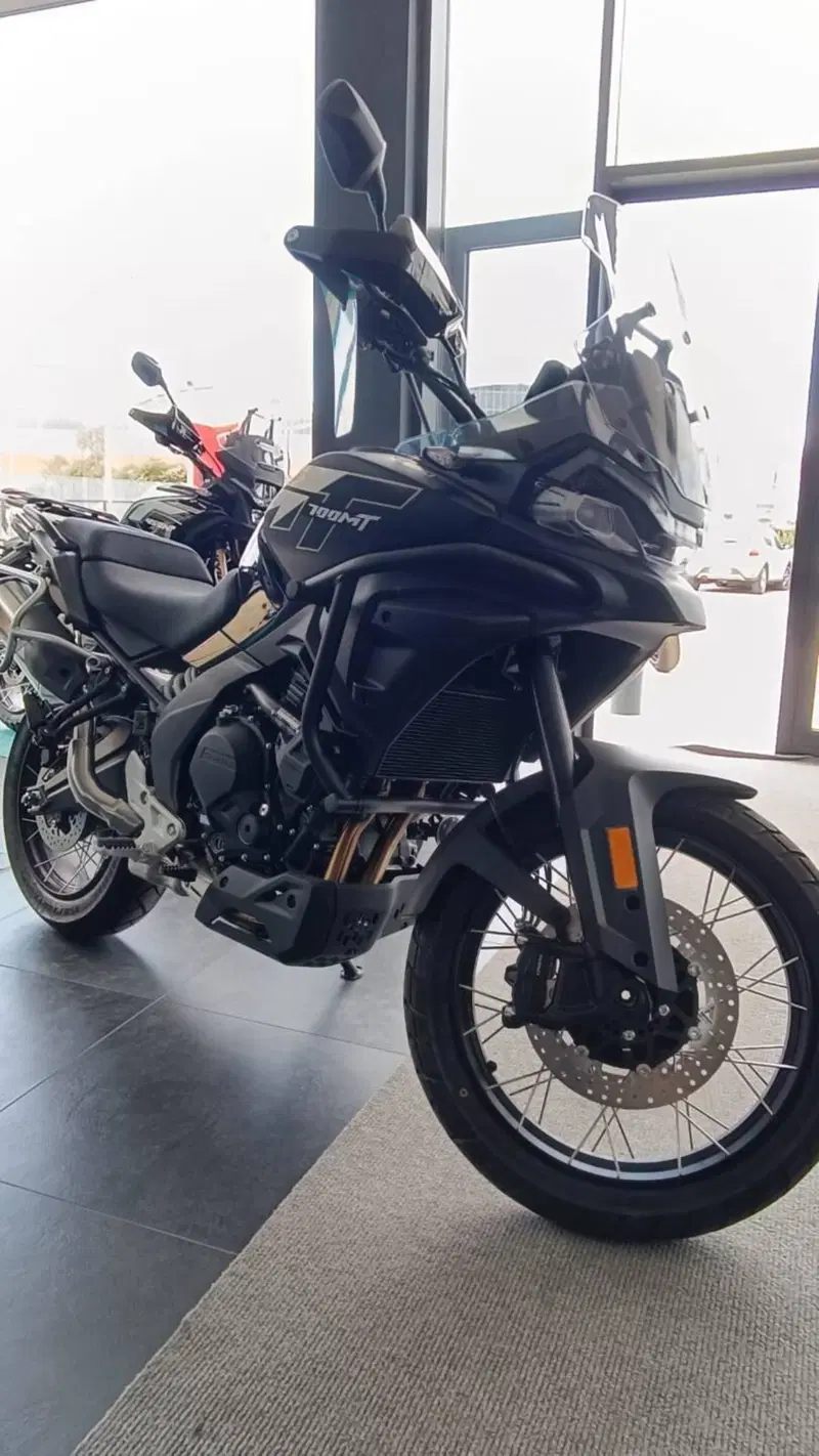CFMOTO 700MT Adventure (2025 - 26) (2)