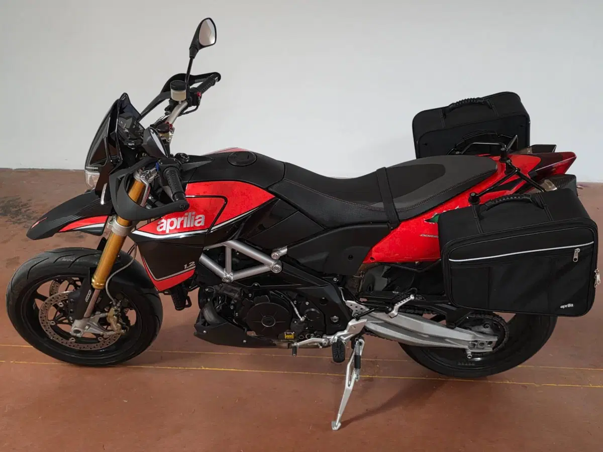 Aprilia Dorsoduro 1200 ABS (2012 - 15) (5)