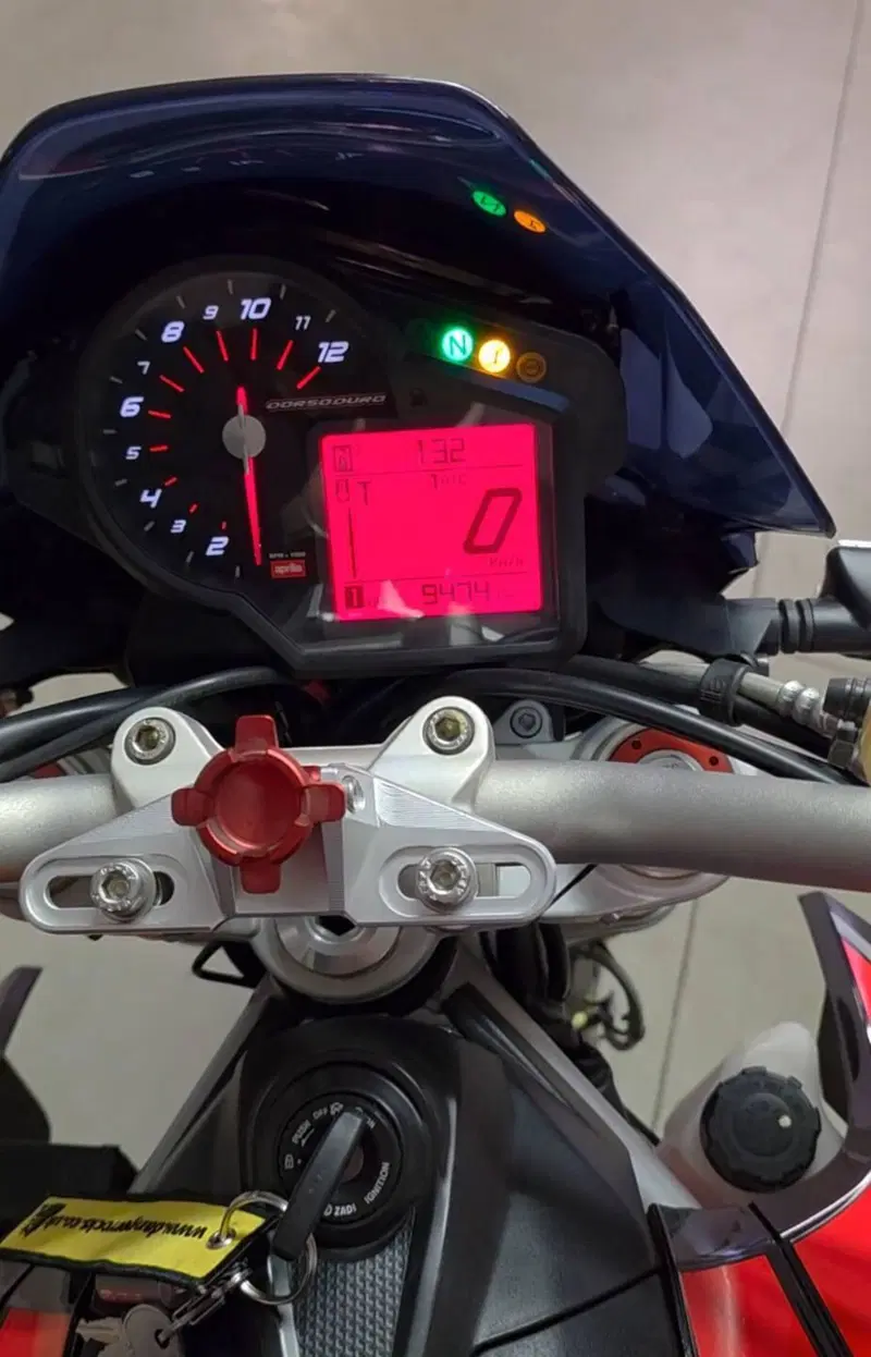 Aprilia Dorsoduro 1200 ABS (2012 - 15) (8)