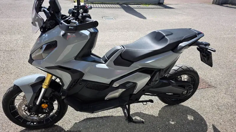 Honda X-ADV 750 DCT (2021 - 24) (4)