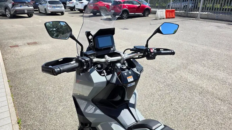 Honda X-ADV 750 DCT (2021 - 24) (5)
