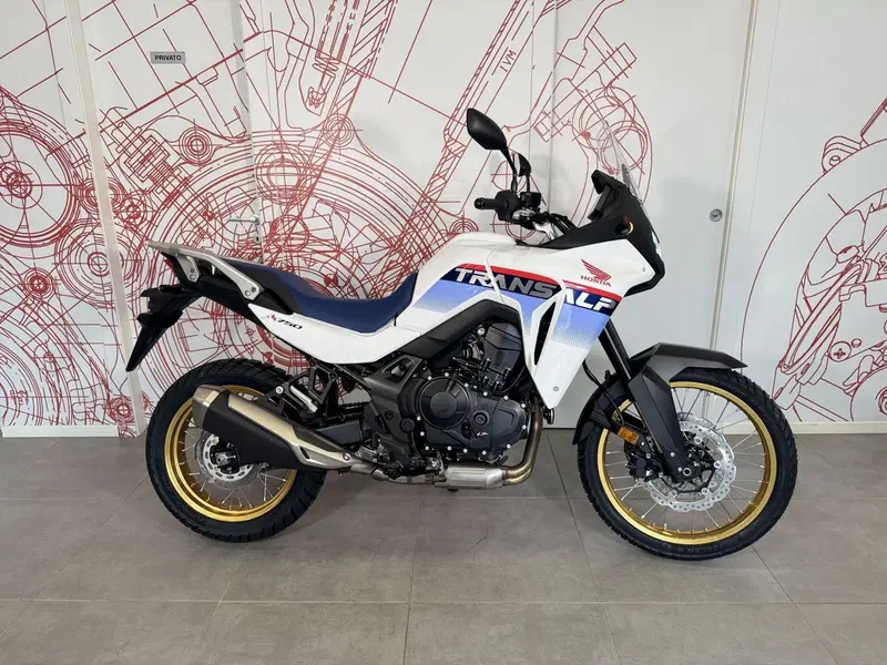 Honda Transalp XL750 (2025)