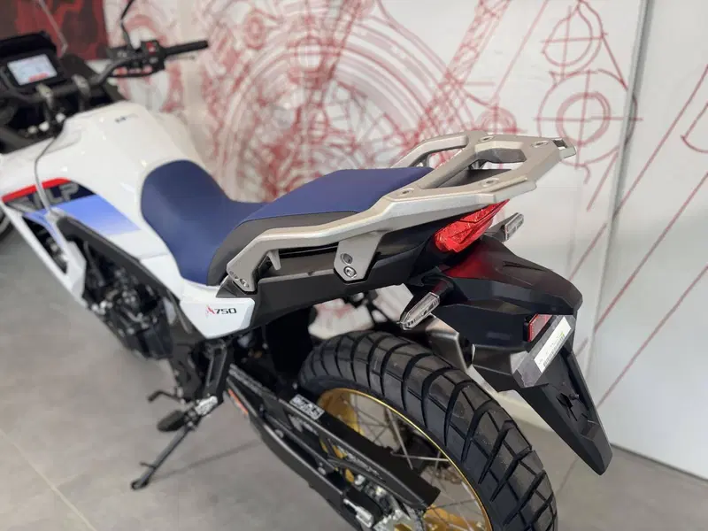 Honda Transalp XL750 (2025) (16)