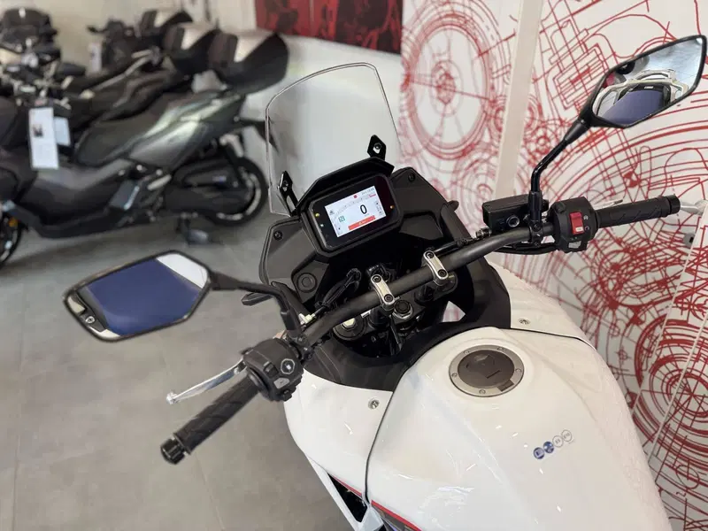 Honda Transalp XL750 (2025) (7)