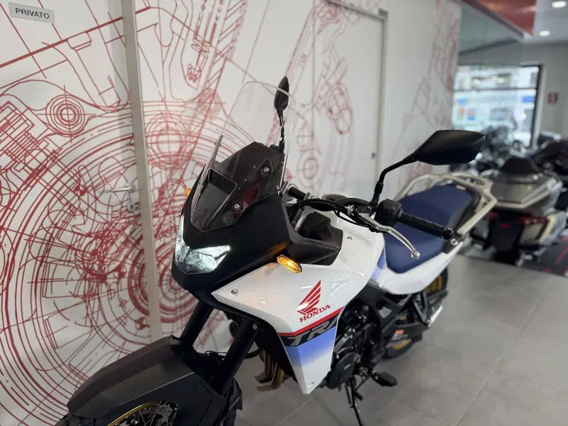Honda Transalp XL750 (2025) (15)
