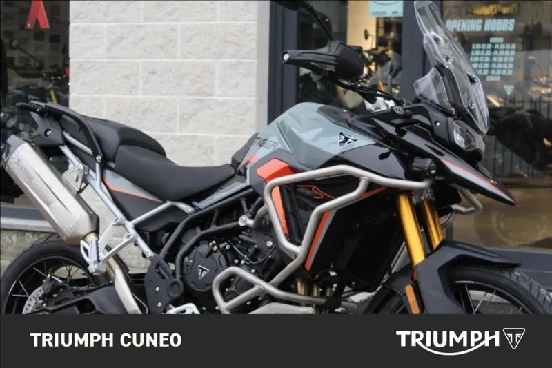 Triumph Tiger 900 Desert Special Edition (2026) (3)