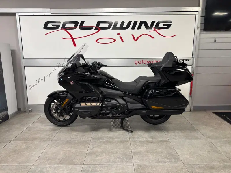 Honda GL 1800 Gold Wing Tour DCT & Airbag (2022 - 24) (4)