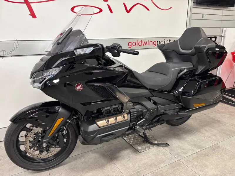 Honda GL 1800 Gold Wing Tour DCT & Airbag (2022 - 24) (9)